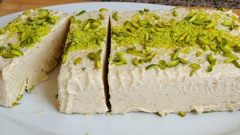 تصویر 4 از حلوا ارده اردکان یزد تازه و مغذی با بافت بی‌ نظیر